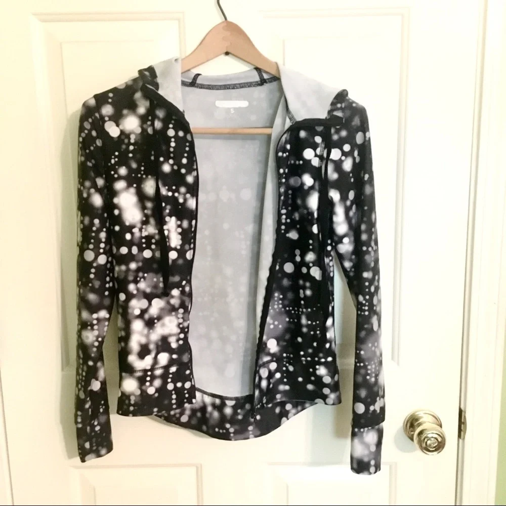 Workout Jacket - Picture 3 of 5